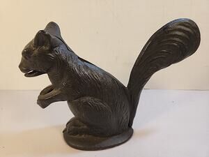 Vintage Cast Iron Squirrel Nutcracker 5.5" Tall Nut Cracker